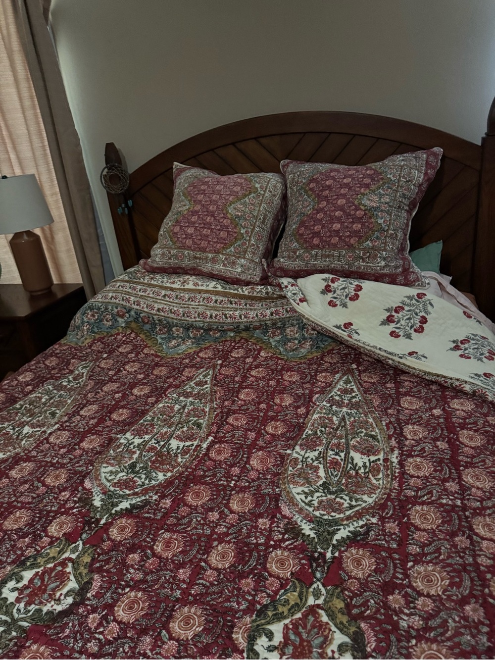 Pottery Barn King Red and Cream Floral Quilted Bedspread Set - Zarina - Picture 2 of 15